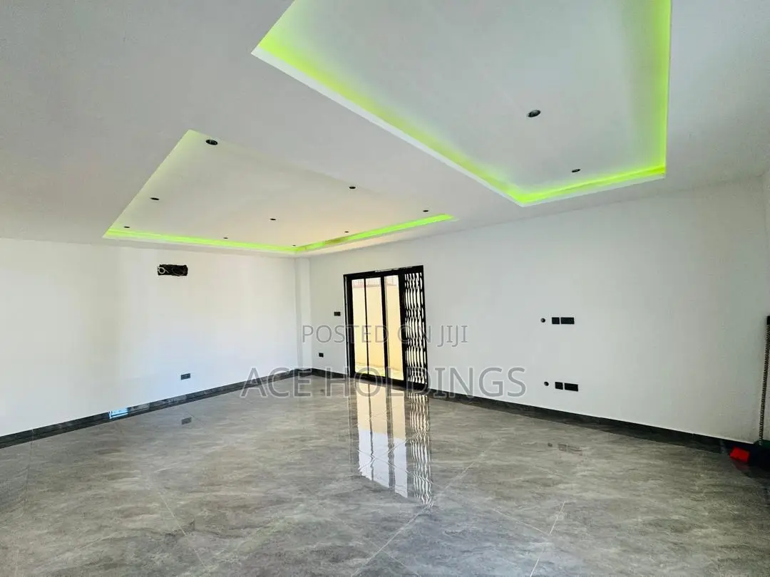 4bdrm House in Adjiringanor, Adjiriganor for sale