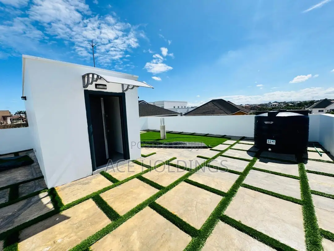 4bdrm House in Adjiringanor, Adjiriganor for sale