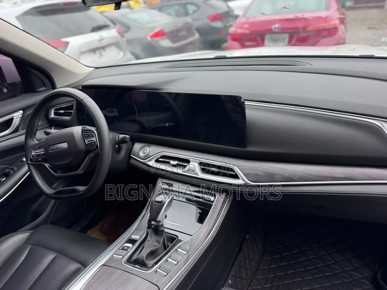Car 2022 White