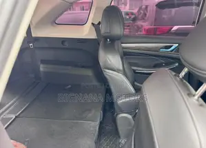 Car 2022 White