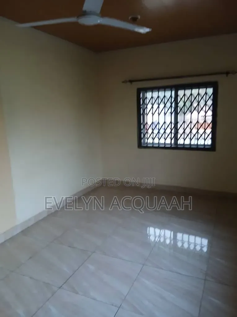 2bdrm Apartment in Auntie Aku for rent