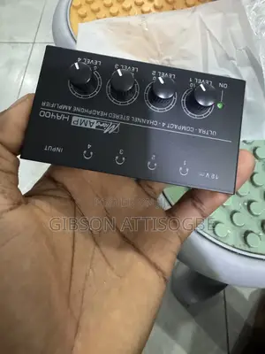 4 Channel Headphone Amplifier HA400