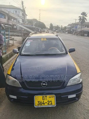 Opel Astra 2010 Blue