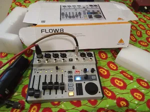 Digital Mixer (Behringer Flow 8)