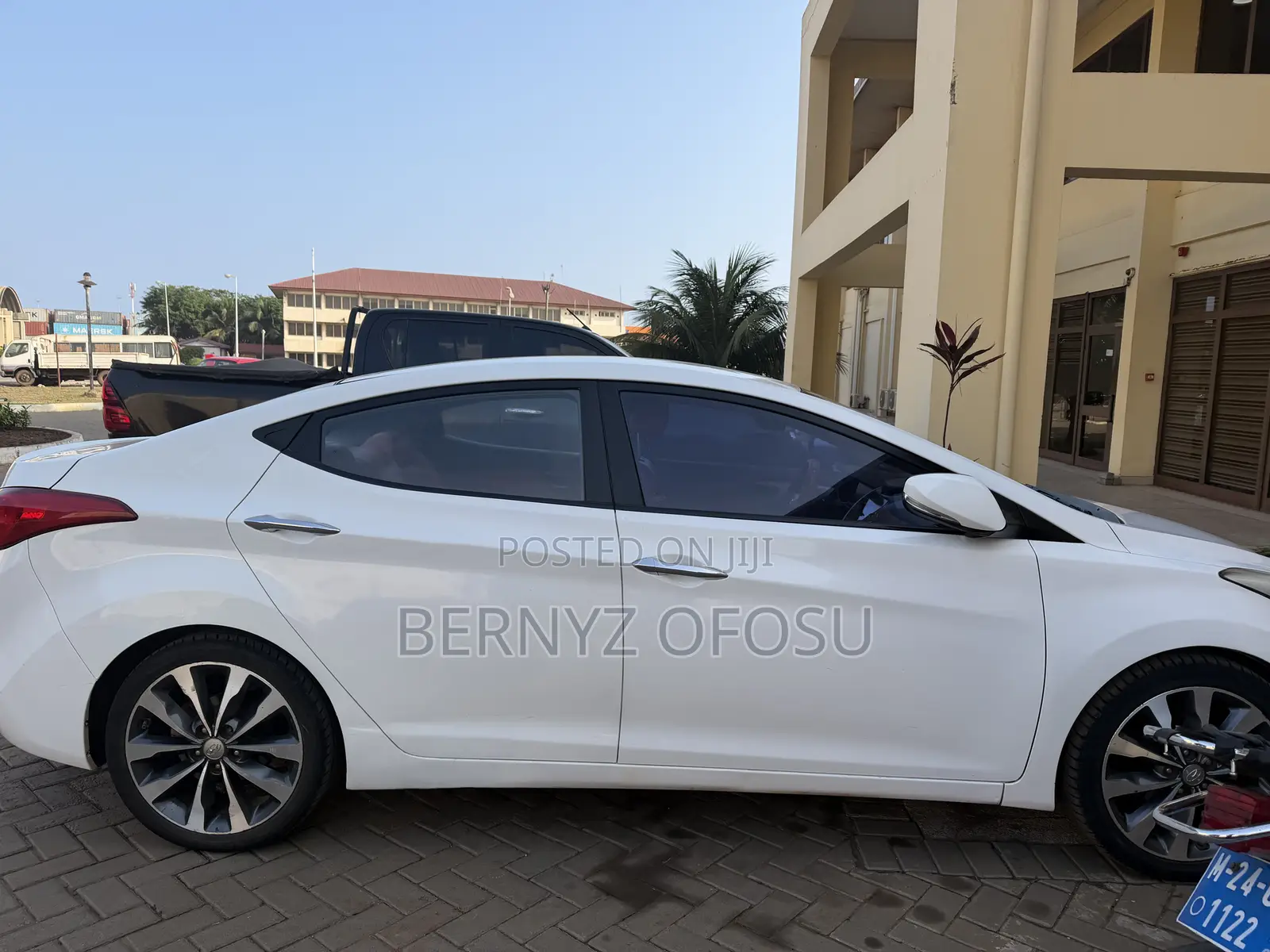 Hyundai Avante 2014 White