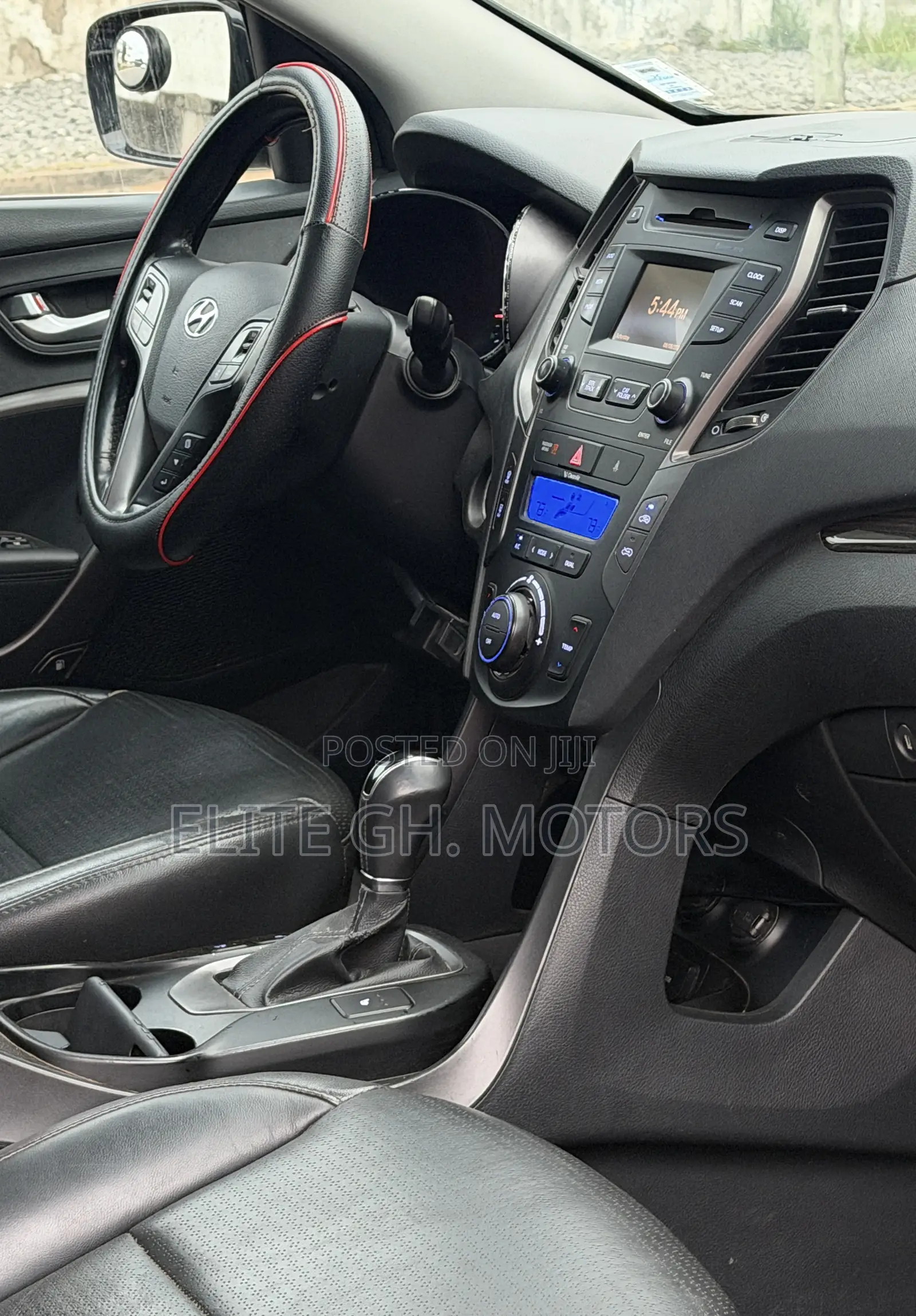Hyundai Santa Fe 2016 Black