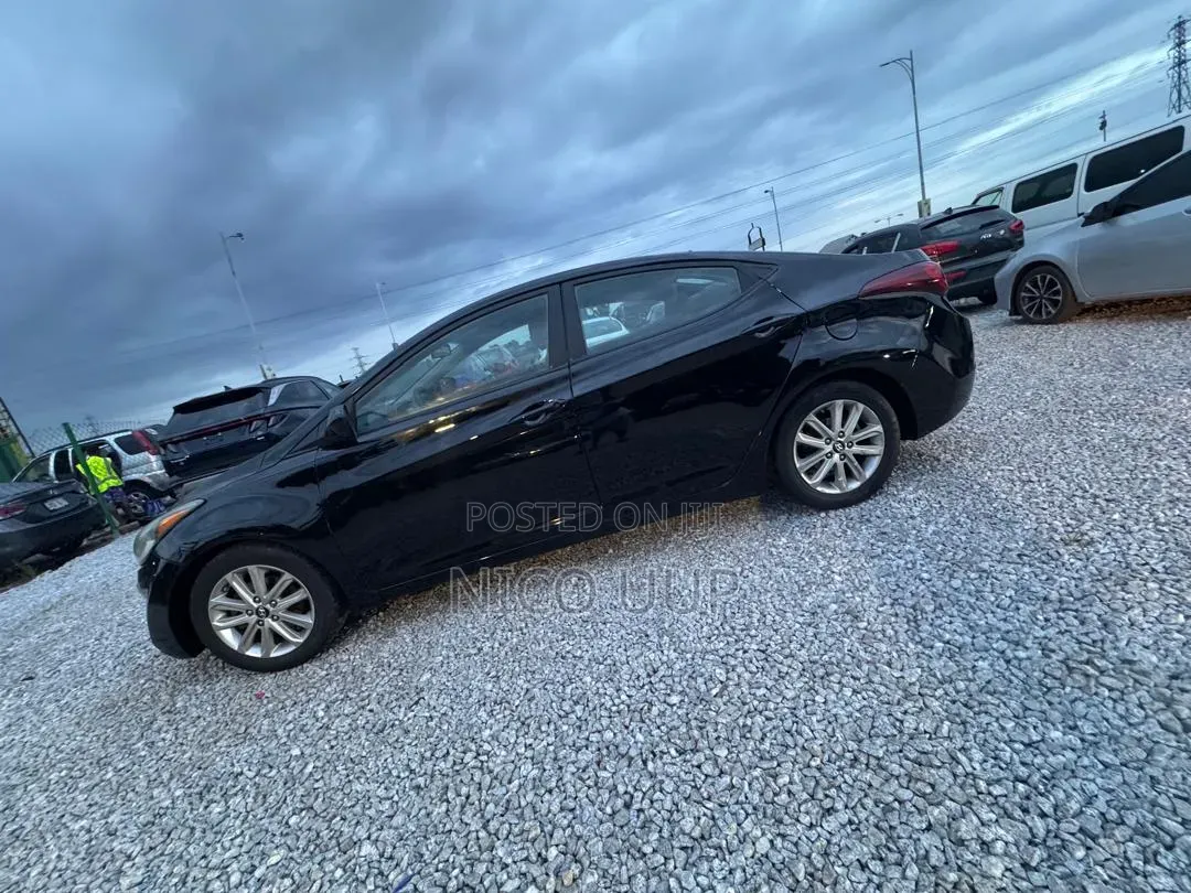 Hyundai Elantra 2016 Black