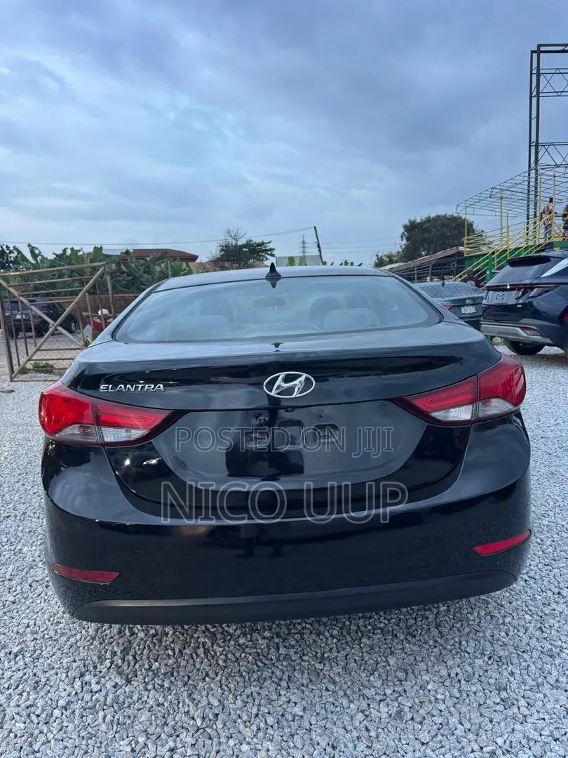 Hyundai Elantra 2016 Black