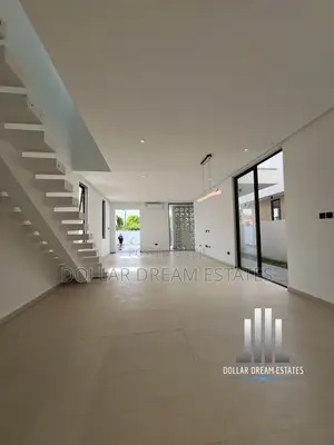 5bdrm House in Spintex for sale