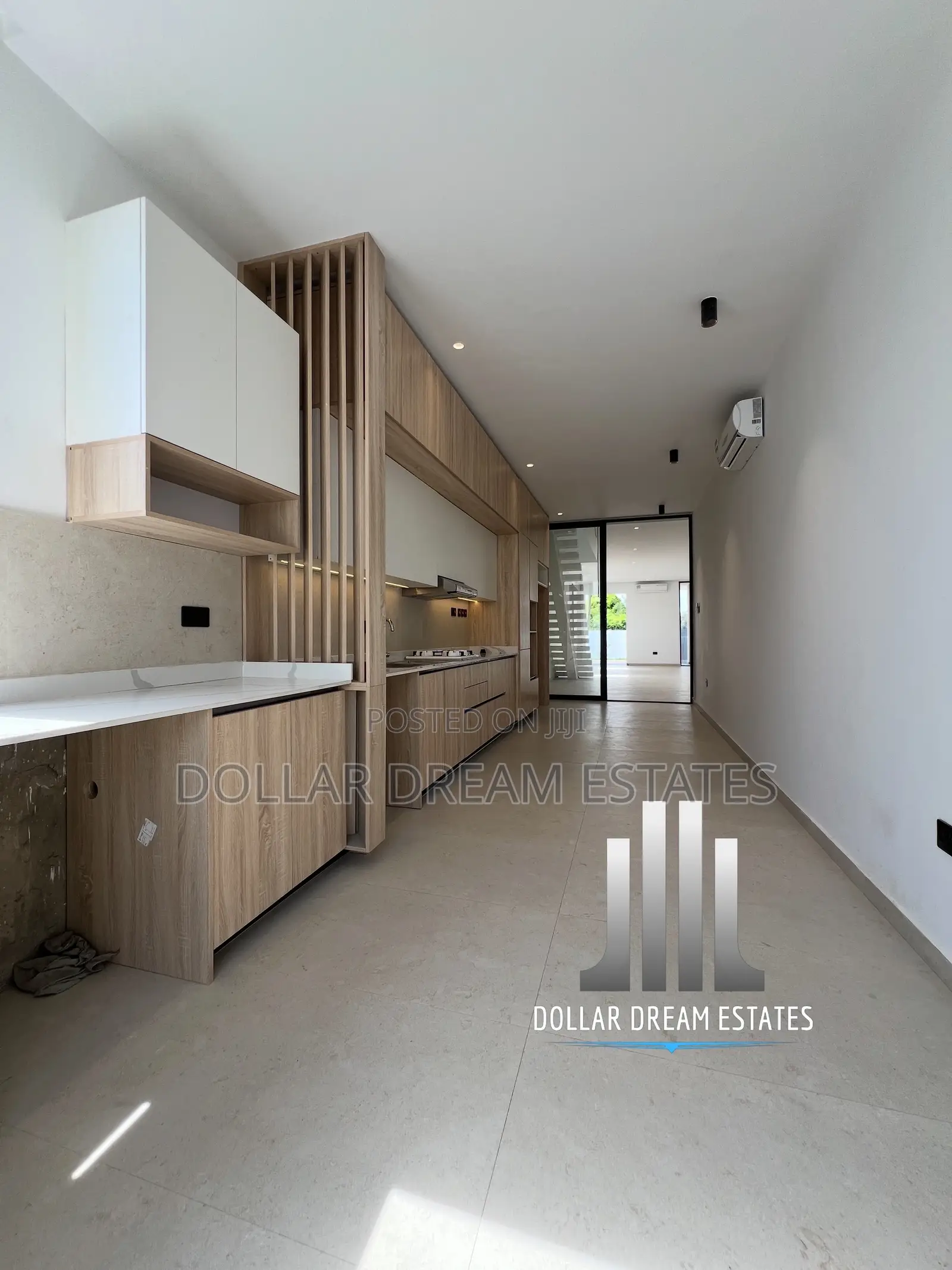 5bdrm House in Spintex for sale