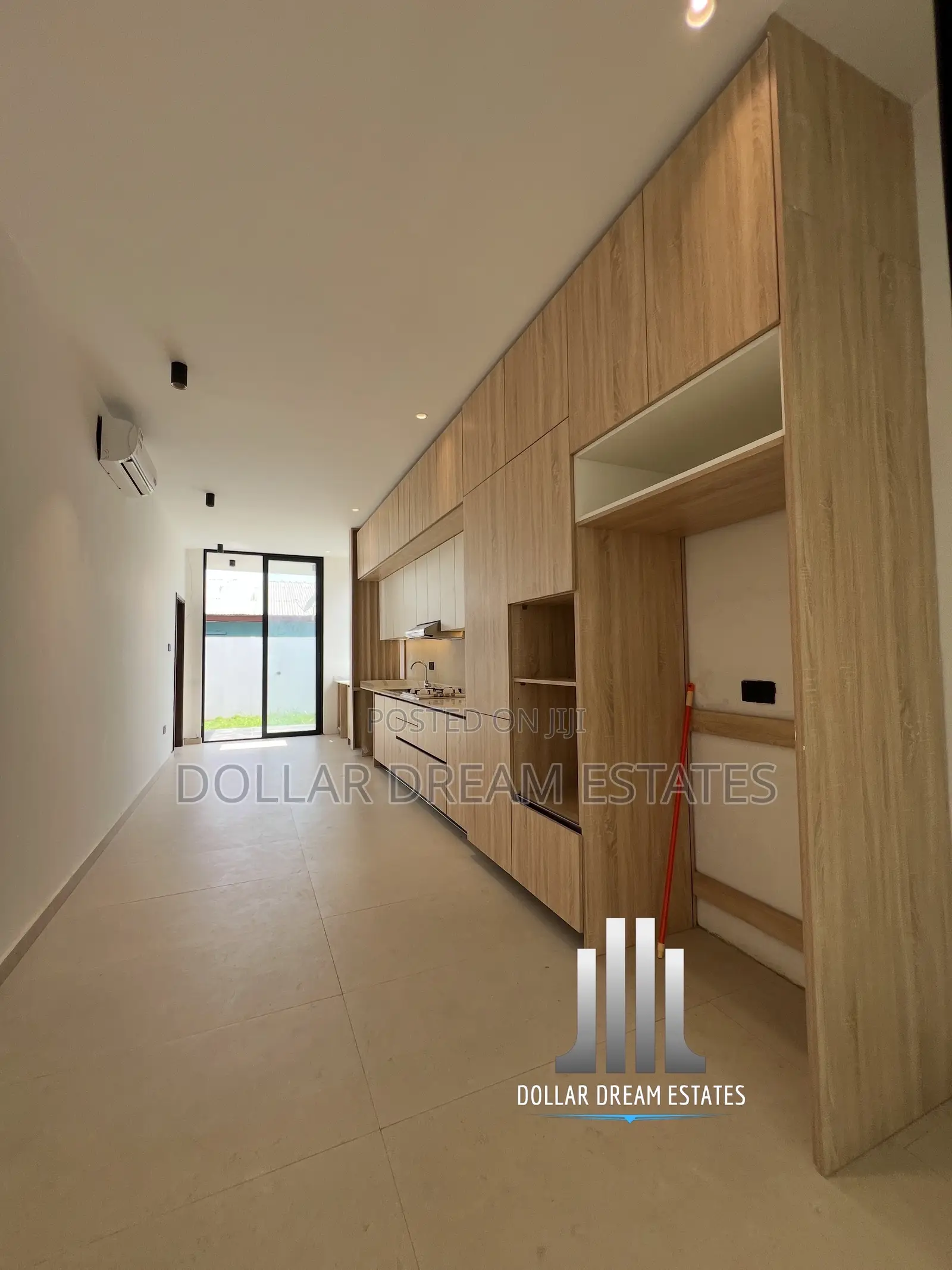5bdrm House in Spintex for sale