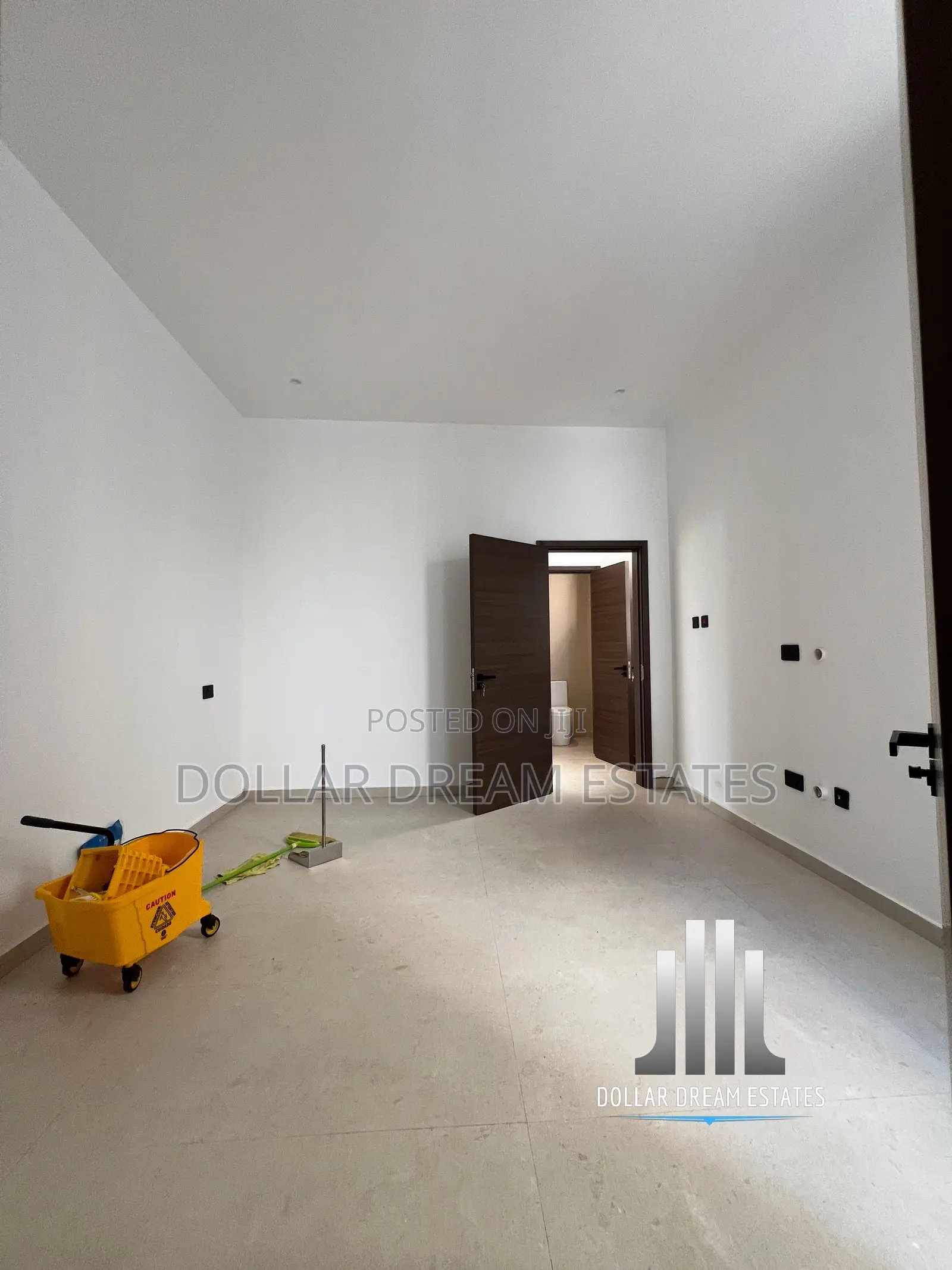 5bdrm House in Spintex for sale