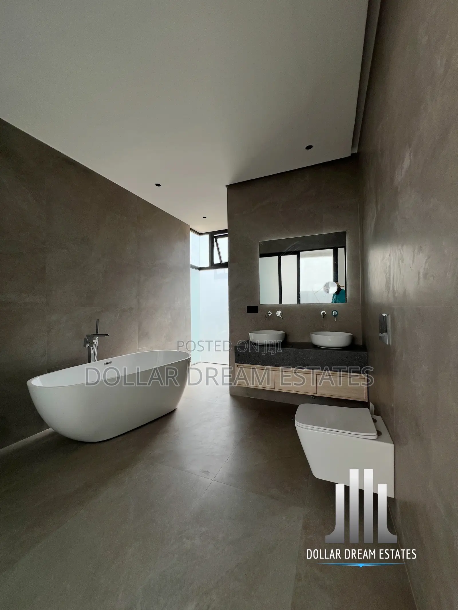 5bdrm House in Spintex for sale