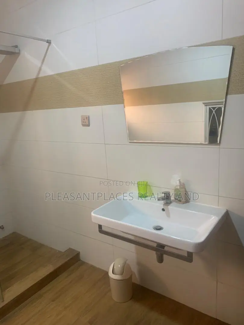 4bdrm House in Pleasantplaces And, East Legon for rent