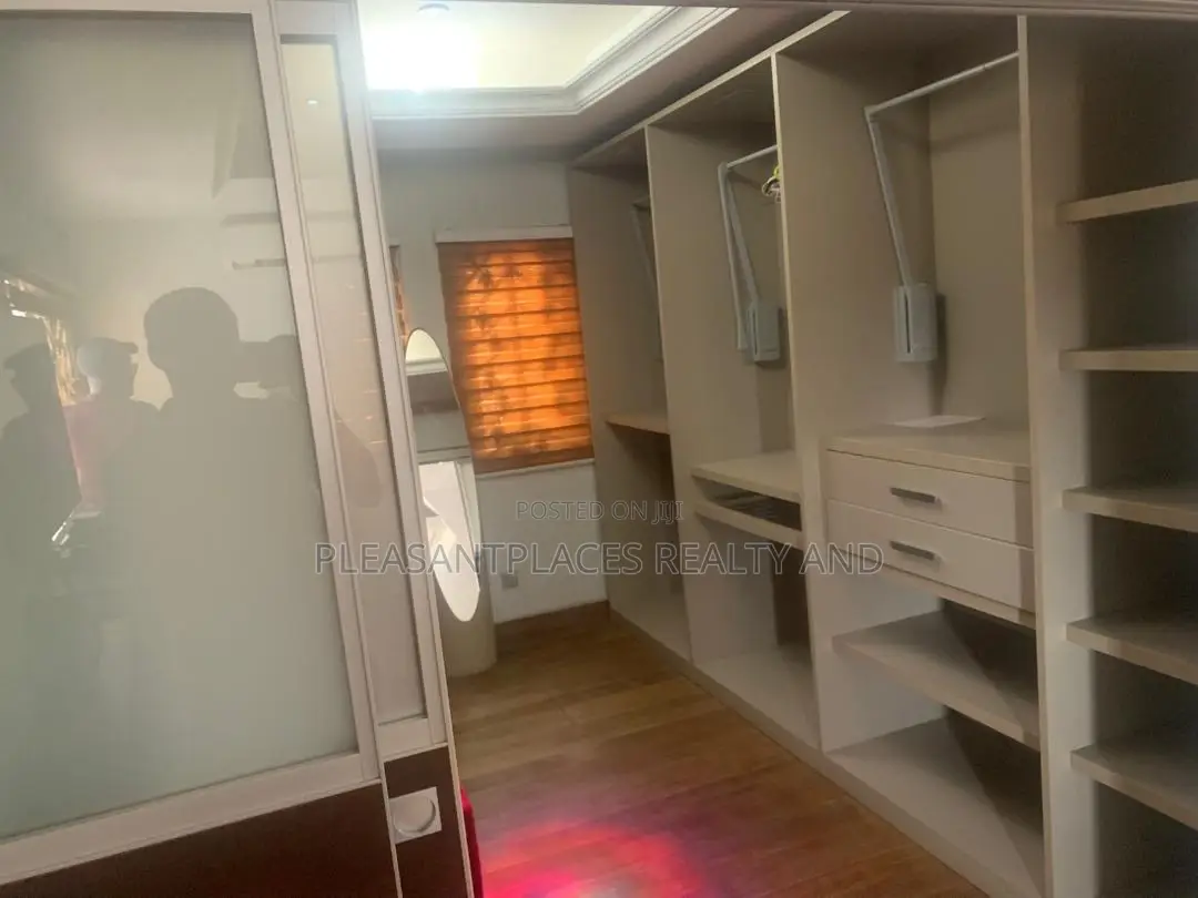 4bdrm House in Pleasantplaces And, East Legon for rent