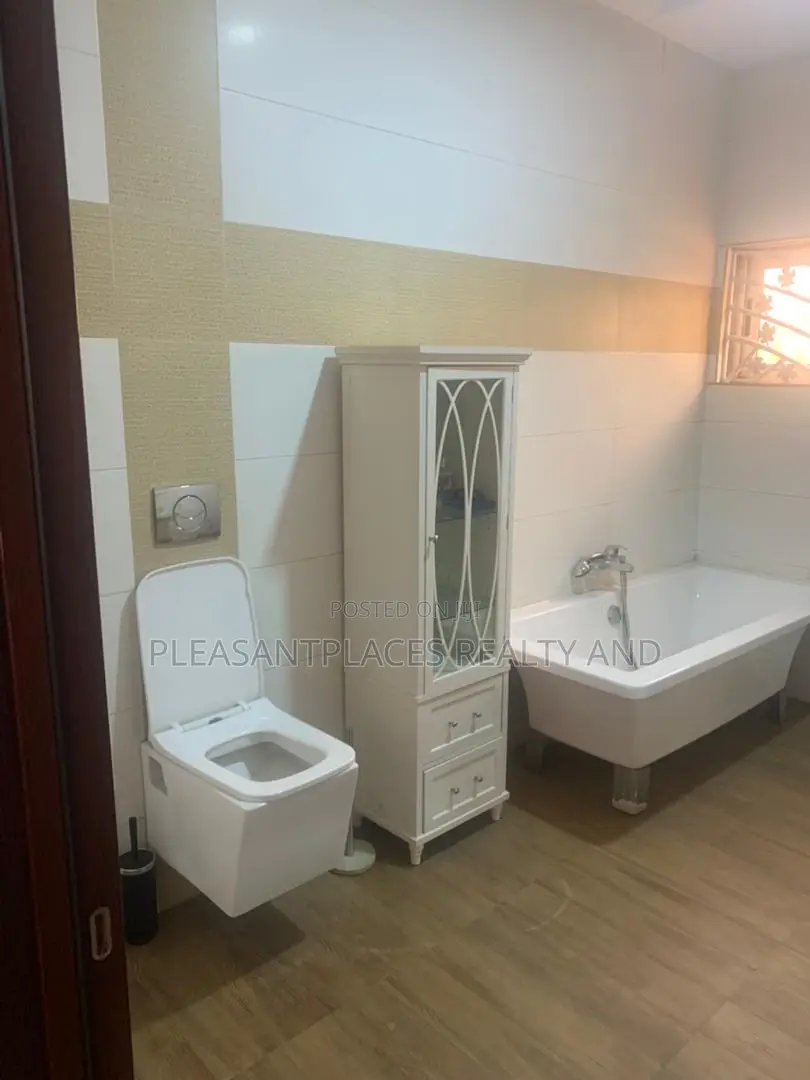 4bdrm House in Pleasantplaces And, East Legon for rent