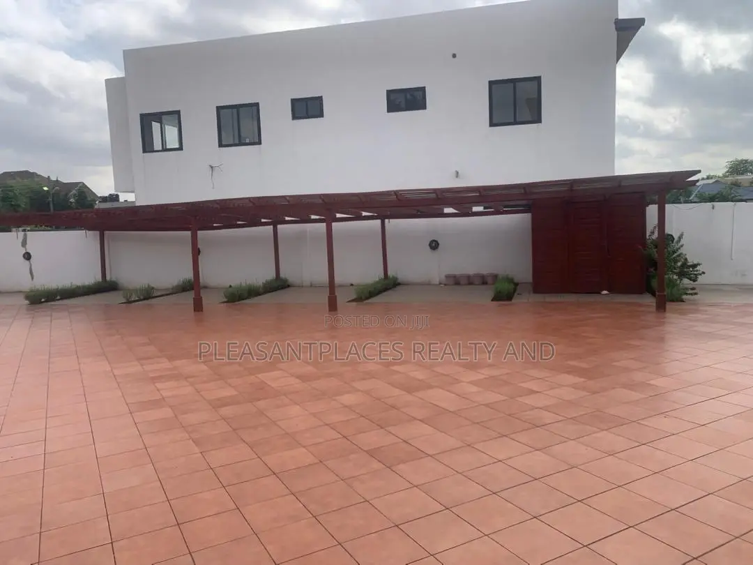 4bdrm House in Pleasantplaces And, East Legon for rent