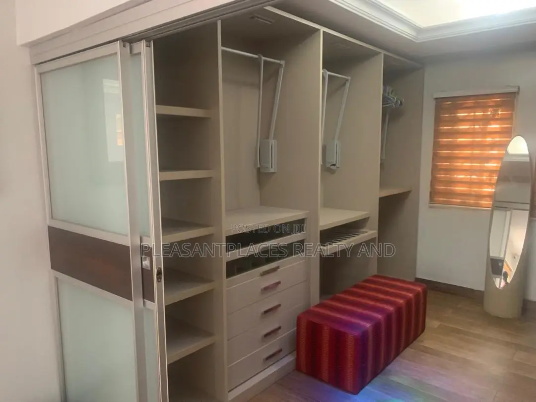 4bdrm House in Pleasantplaces And, East Legon for rent