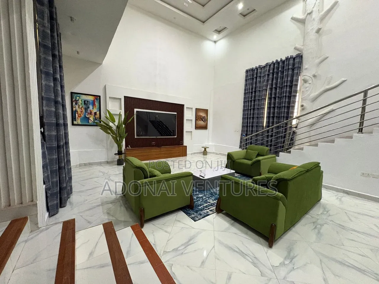 Furnished 6bdrm House in Abrepo Bronikrom, Kumasi Metropolitan for sale