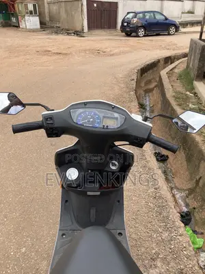 New Suzuki Smash 2020 White