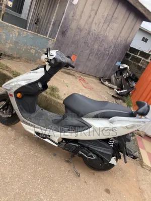 New Suzuki Smash 2020 White