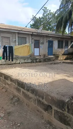 4bdrm Apartment in Kaaf Estate, Gomoa East for sale