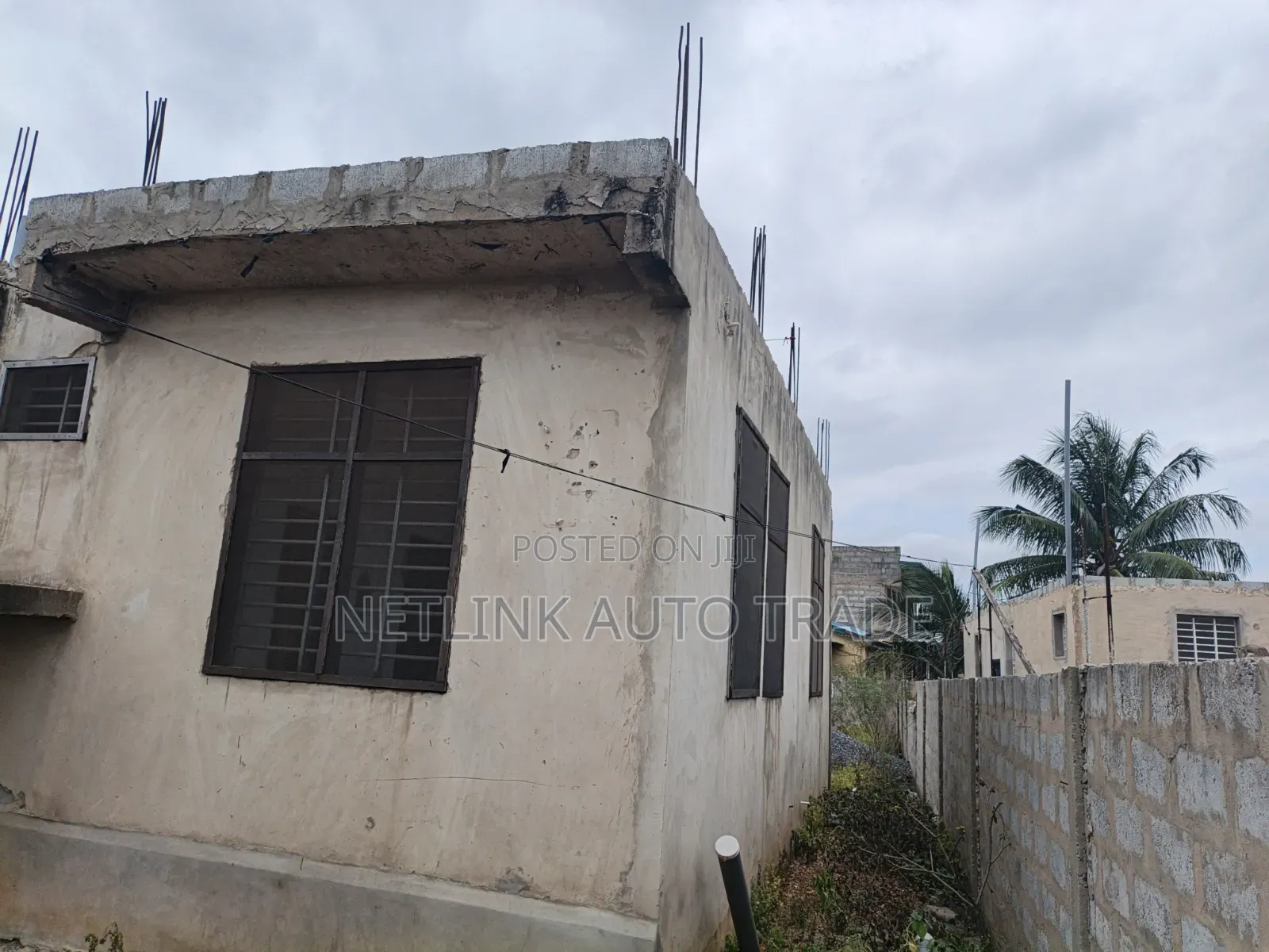 2bdrm House in School Junction for sale