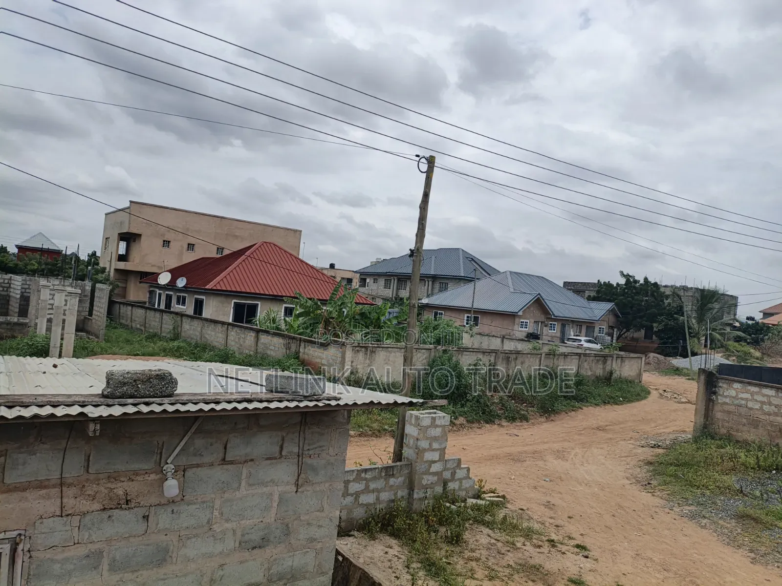 2bdrm House in School Junction for sale