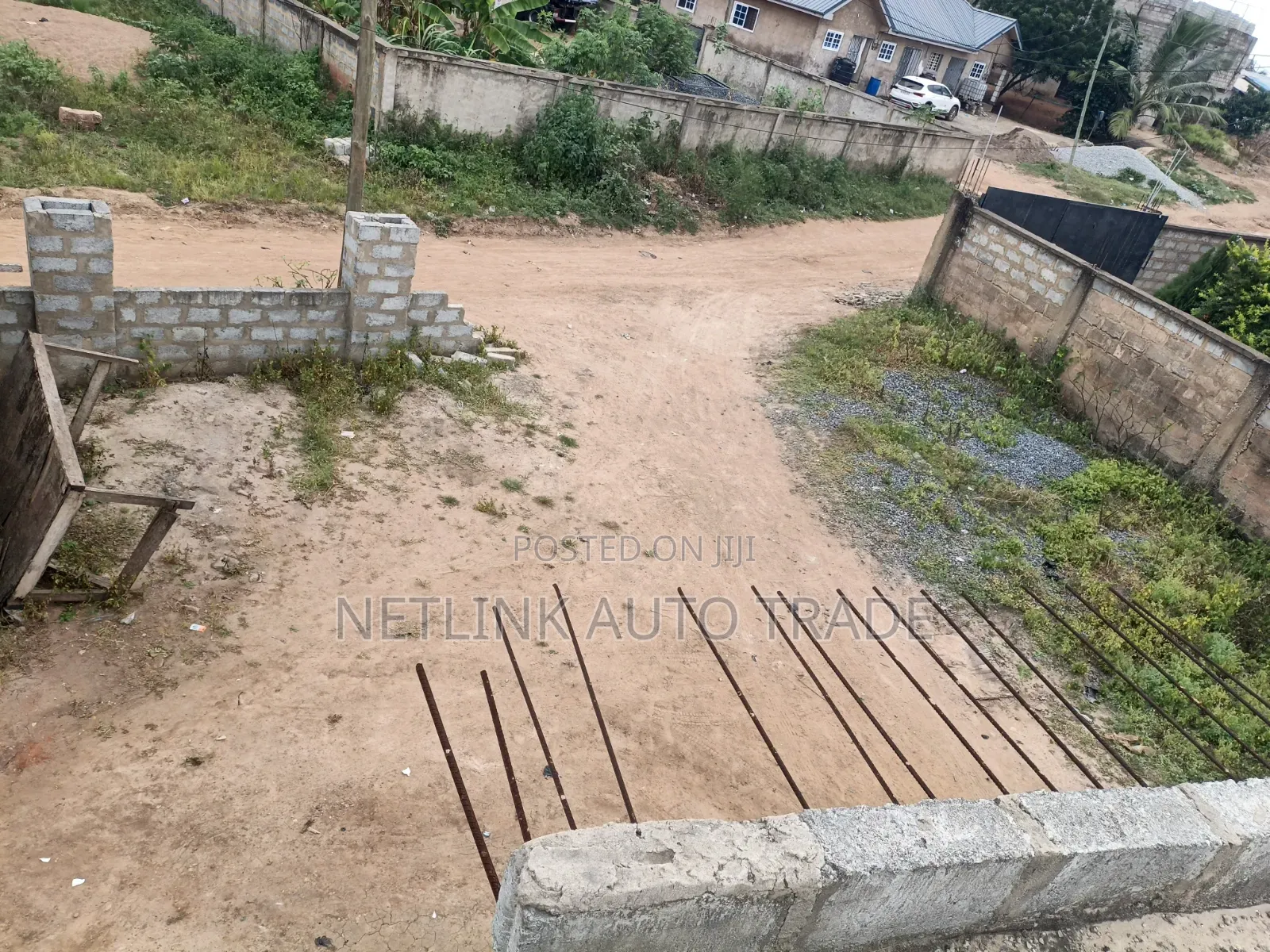 2bdrm House in School Junction for sale