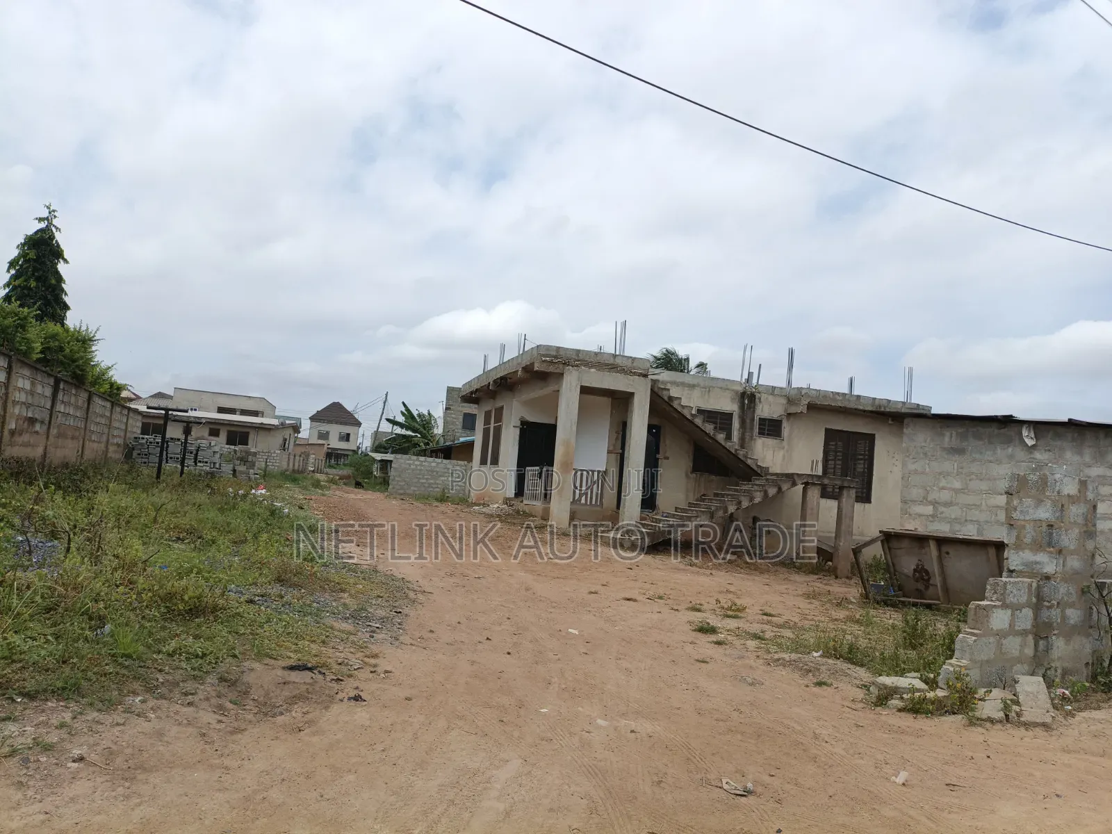 2bdrm House in School Junction for sale