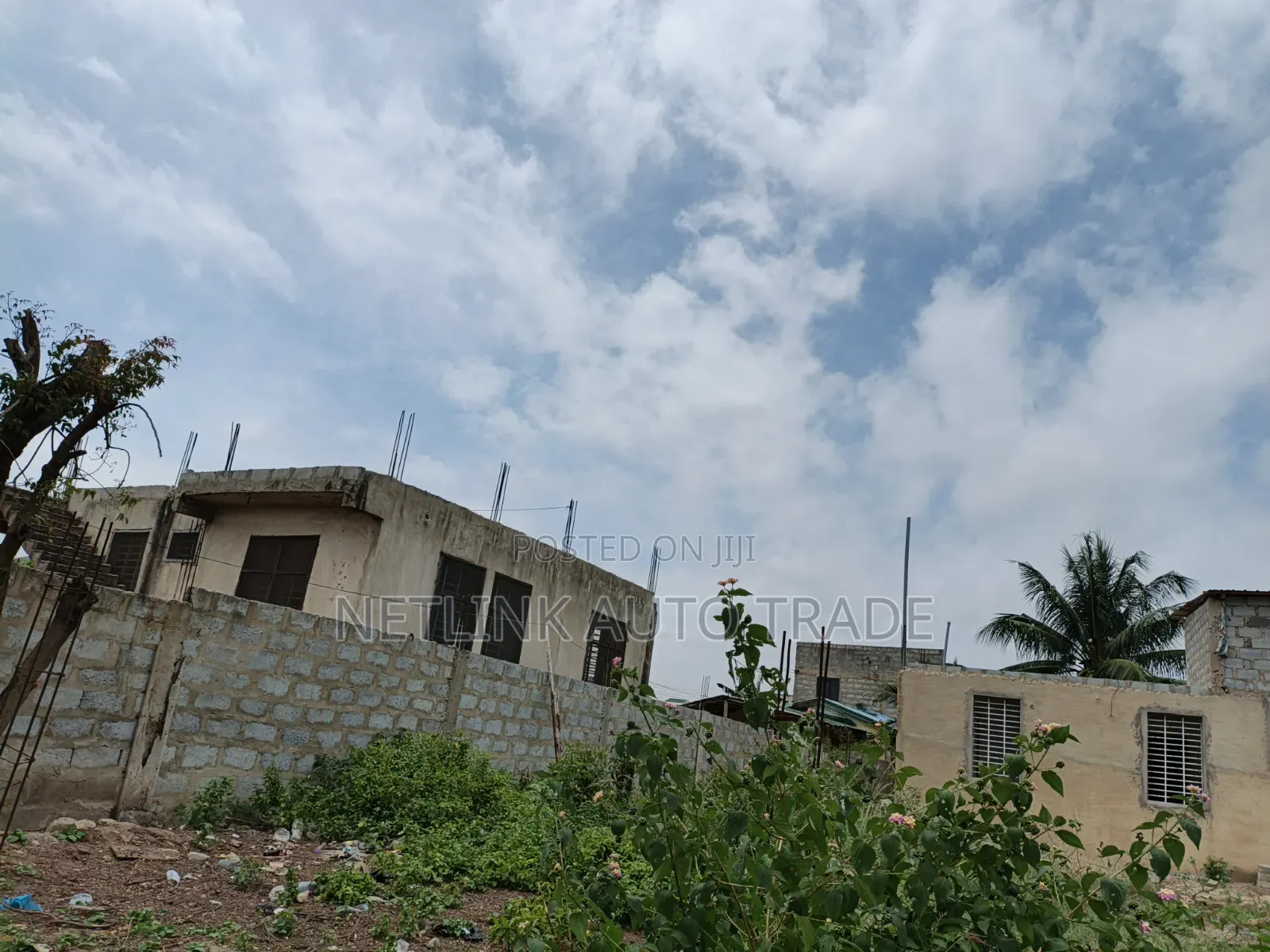 2bdrm House in School Junction for sale