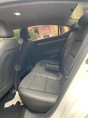 Hyundai Avante 2018 White