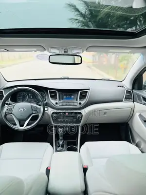 Hyundai Tucson Sport AWD 2017 Gray