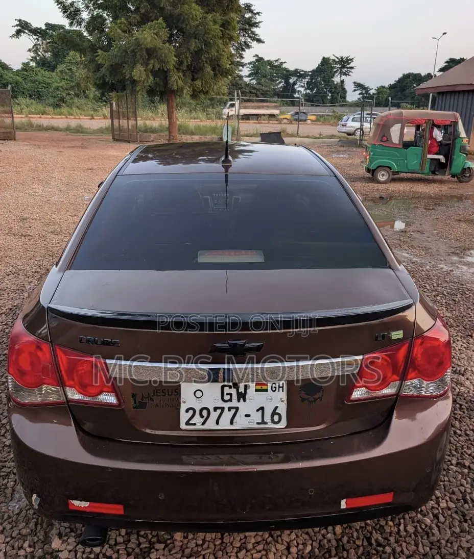 Chevrolet Cruze 2013 Brown