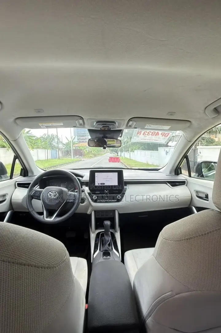 Toyota Corolla Cross 2022 Green