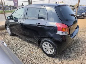 Toyota Vitz 2010 Black