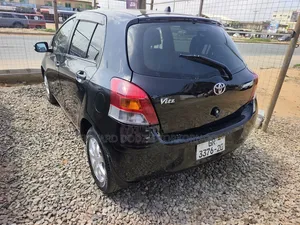 Toyota Vitz 2010 Black