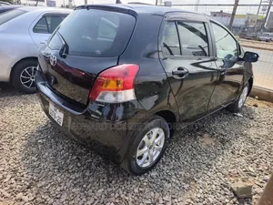 Toyota Vitz 2010 Black
