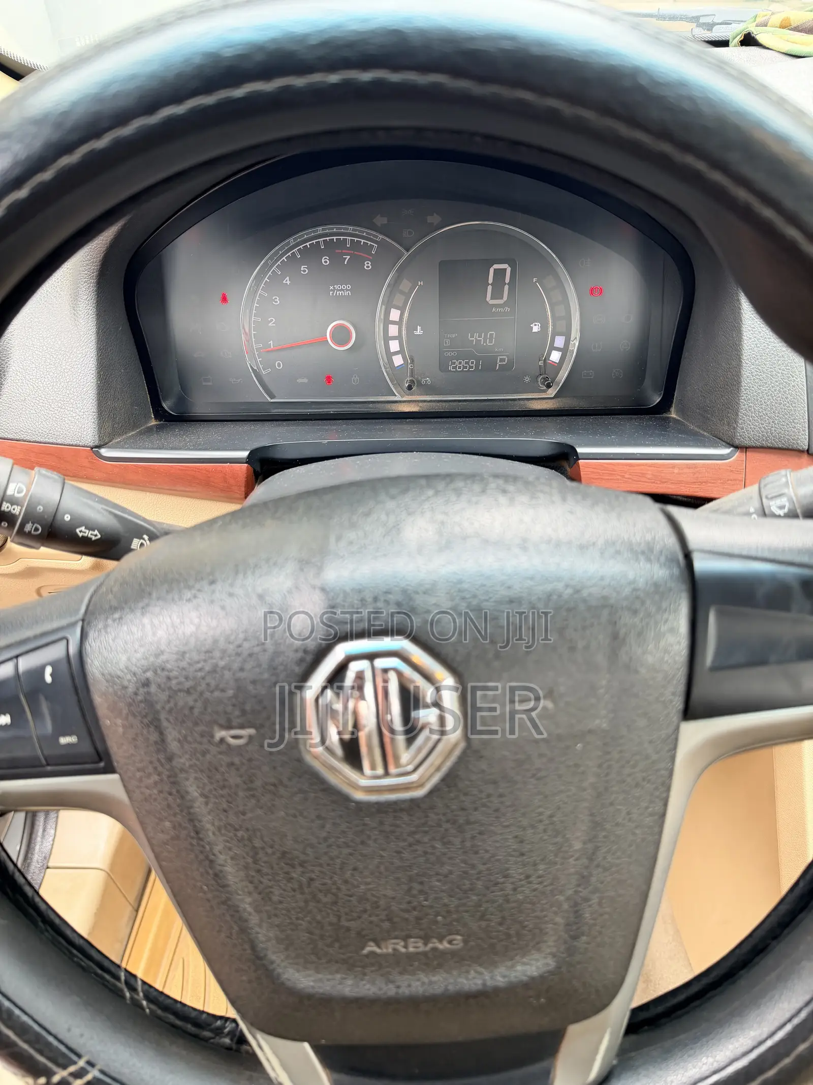 MG 350 2013 Silver