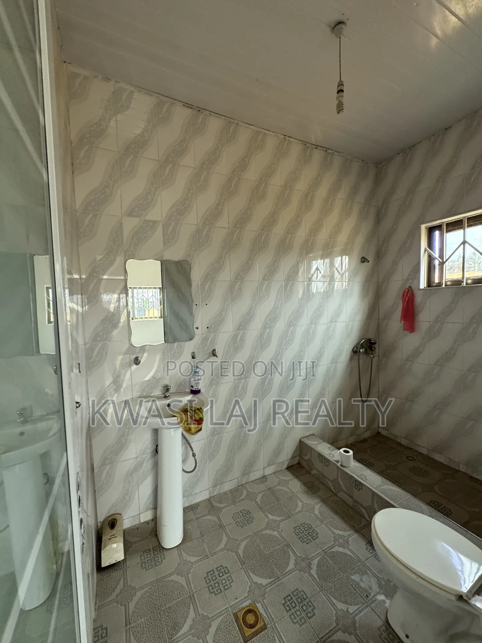 4bdrm House in Scc Around Westhills, Weija for rent