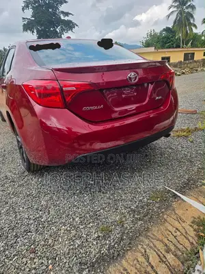 Toyota Corolla 2018 Red