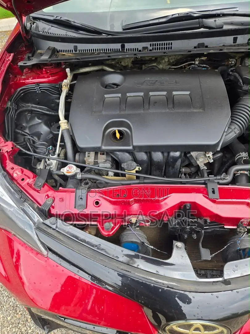 Toyota Corolla 2018 Red