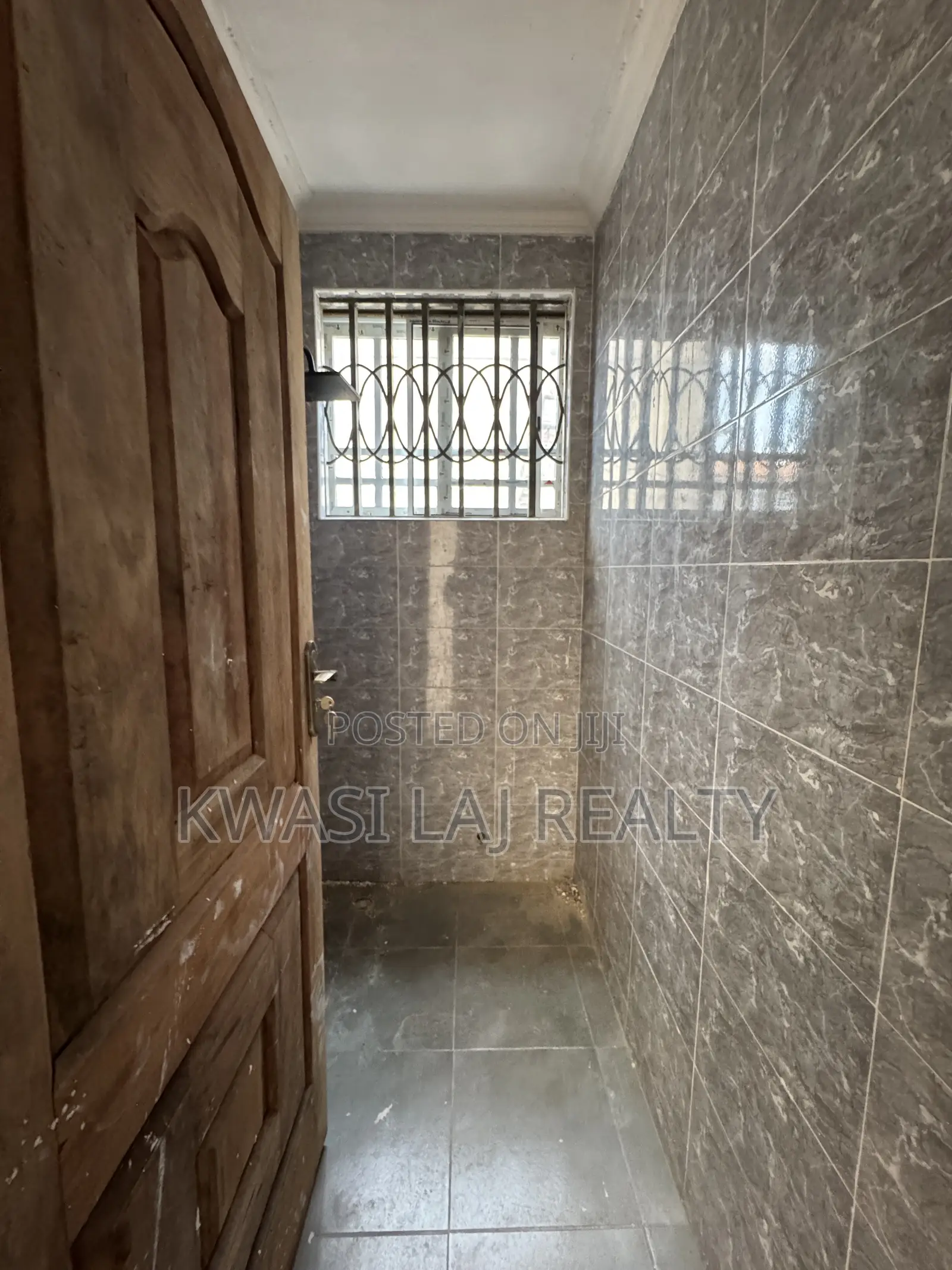 2bdrm Apartment in Whitecross, Weija for rent