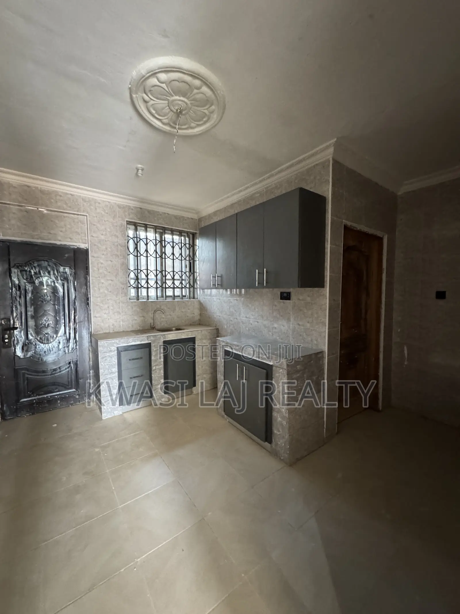 2bdrm Apartment in Whitecross, Weija for rent