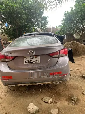 Hyundai Elantra 2016 Gray