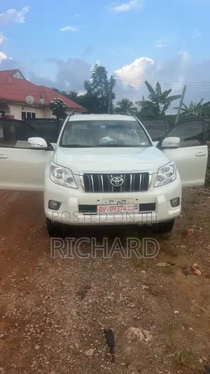 Toyota Land Cruiser Prado 4.0 Petrol TX-L 2013 White