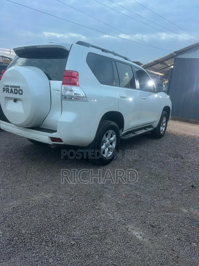 Toyota Land Cruiser Prado 4.0 Petrol TX-L 2013 White
