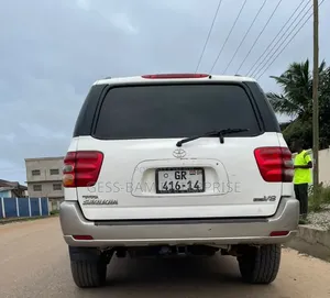 Toyota Sequoia 2004 White