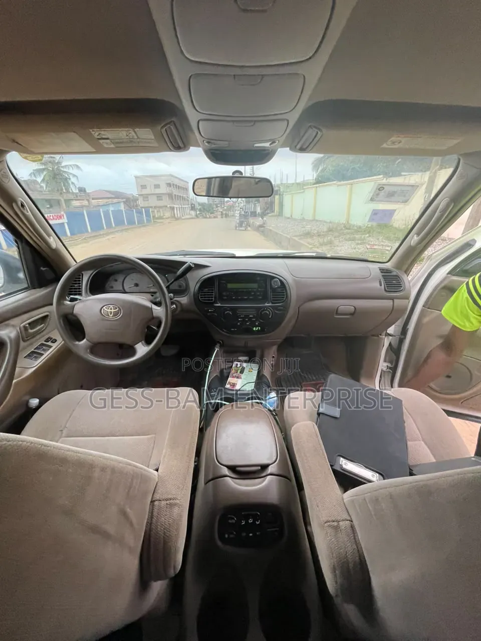 Toyota Sequoia 2004 White