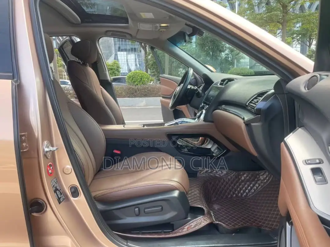 Acura CSX 2012 Brown